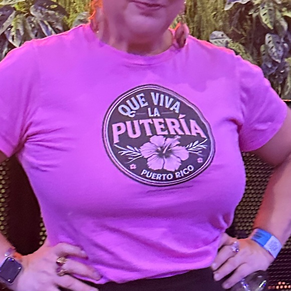 Que Viva La Putería Graphic Women's T-Shirt - Picture 2 of 6